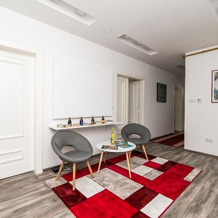 Modern Apartment In The Heart Of The City Center! Sarajevo Exteriör bild